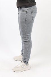 ⁦4240004⁩ - الصورة ⁦8⁩